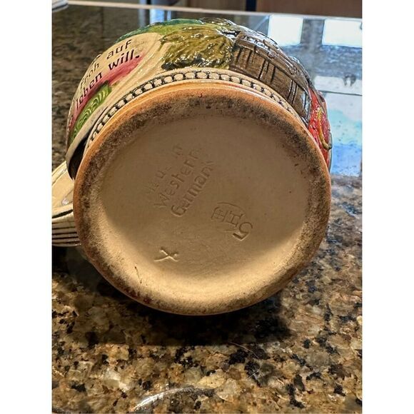 Vintage West German beer stein - Picture 7 of 7